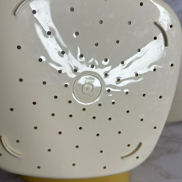 Vintage Tupperware Vegetable Steamer Cooker 3 Piece, Harvest Gold/Mustard - Picture 4 of 7